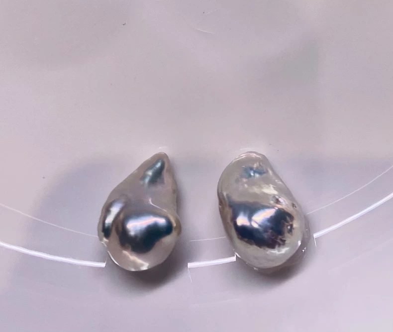 Baroque Pearl Earring Pair